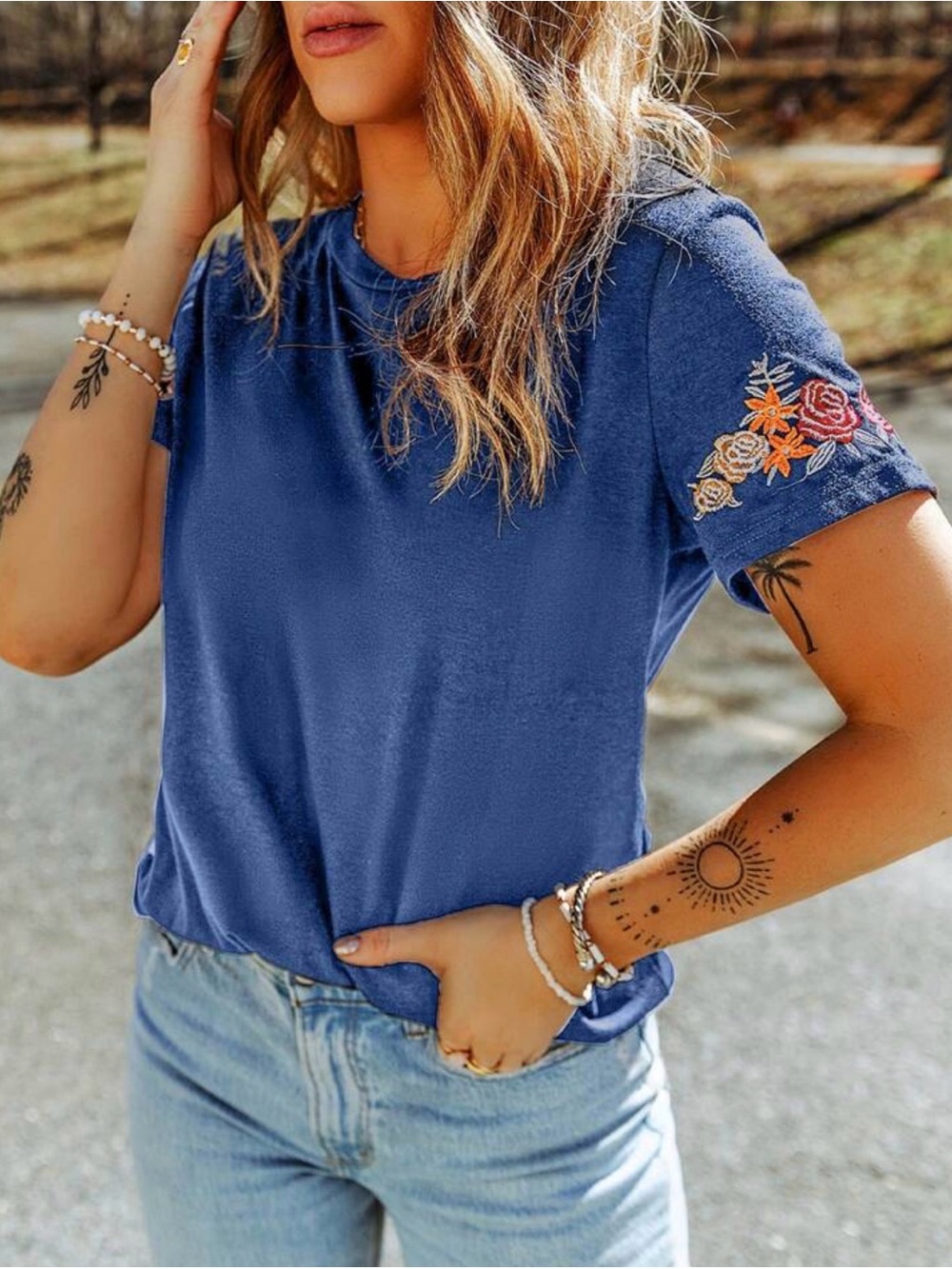 Women's Blue Floral Sleeve Crewneck Tee